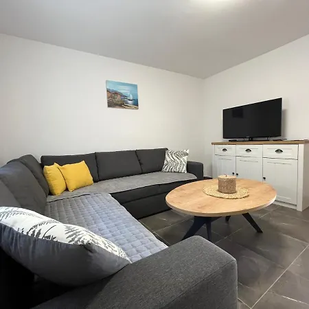 Apartman Mara *